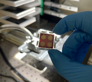 Perovskite solar cells