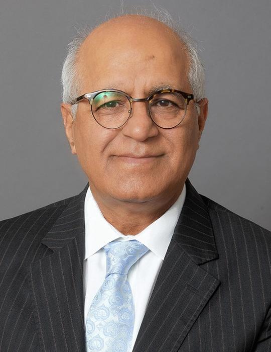 Dr Kamal Ahuja