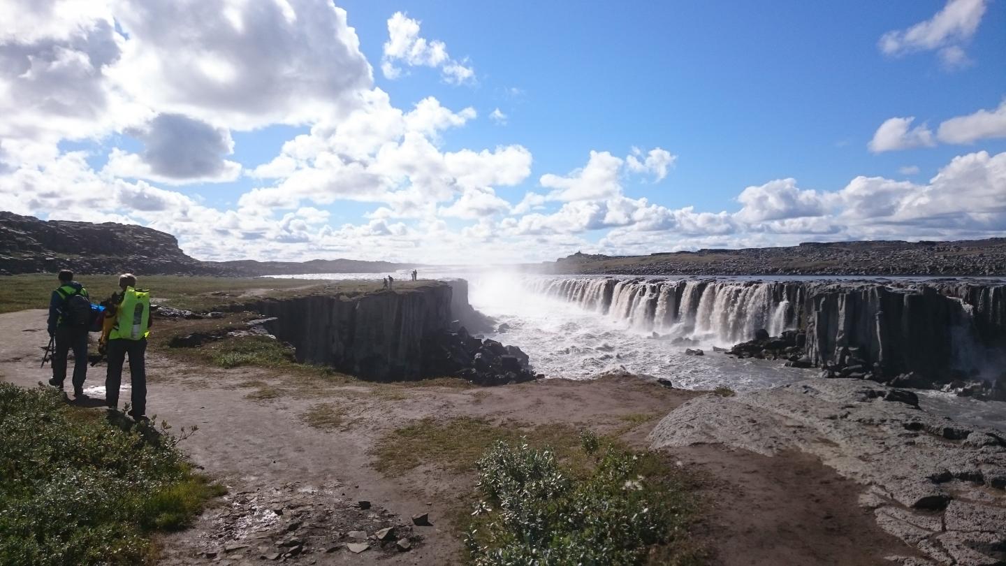 Waterfalls offer insights into how rivers sha | EurekAlert!