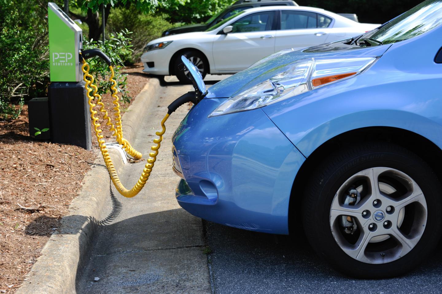 Research Addresses 'Range Anxiety' for Electric Vehicles