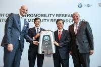 Minister Teo Ser Luck at the BMW Group-NTU Future Mobility Lab