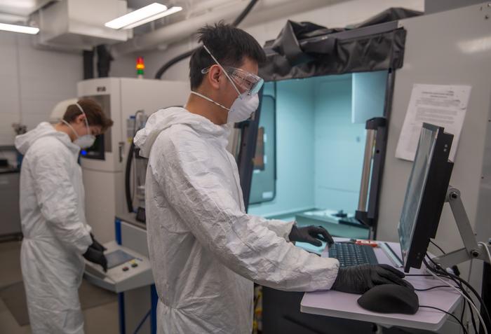 students in the the Laboratory for Extreme Mechanics & Additive Manufacturing