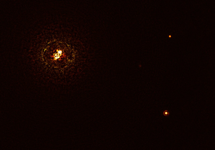Image of the most massive planet-hosting star pair observed to date