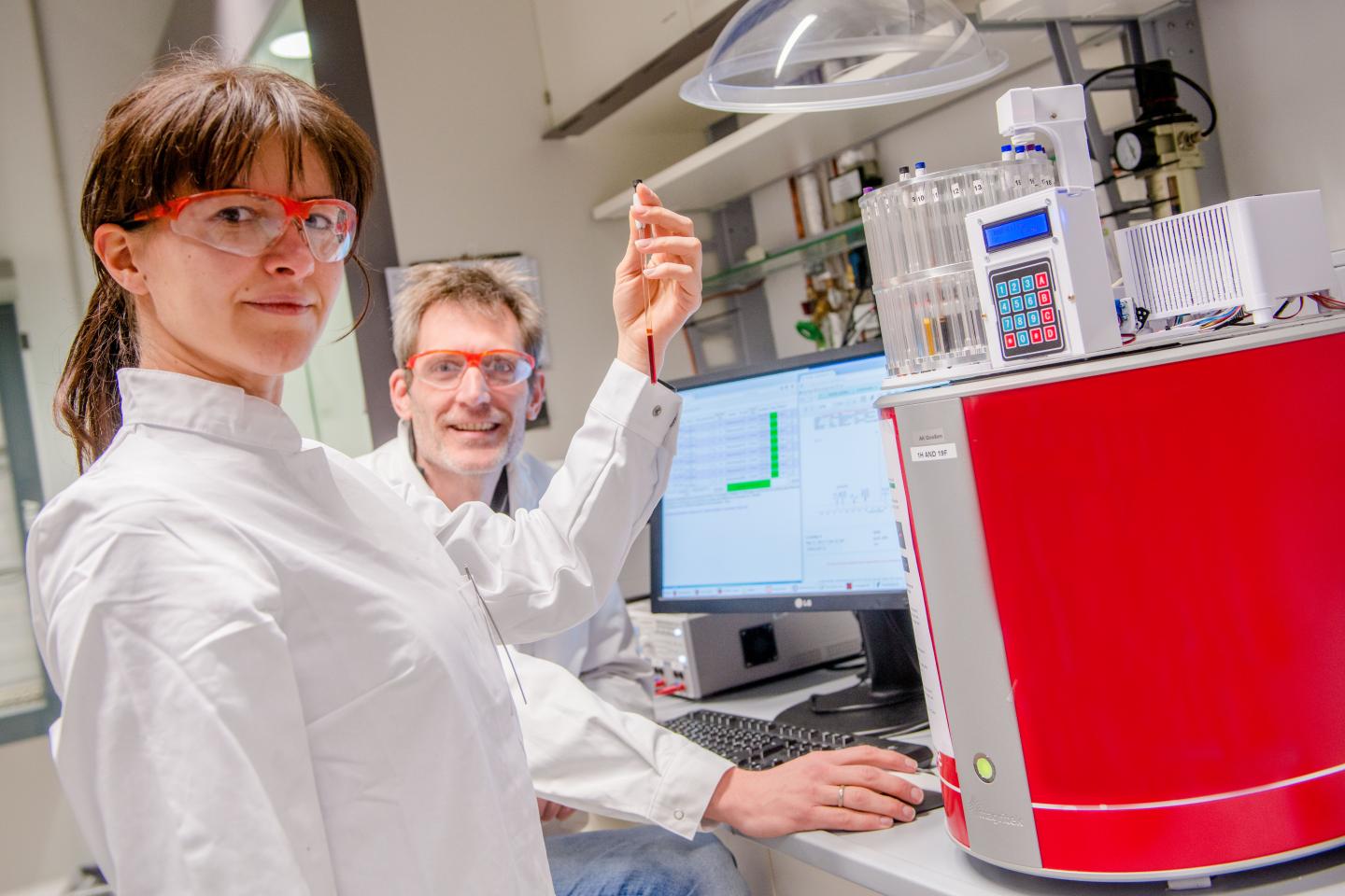 Stefania Trita and Lukas Gooßen, Ruhr-University Bochum