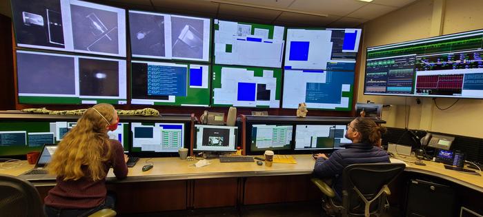 Steering X-ray laser pulses with diamond mirrors