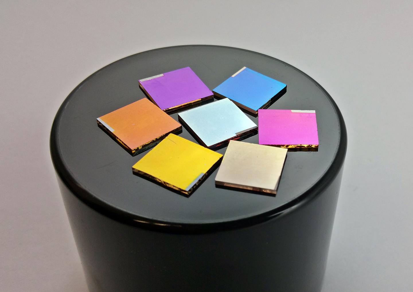 Visualizing the Specular Reflection Color by a Blackbody Substrate