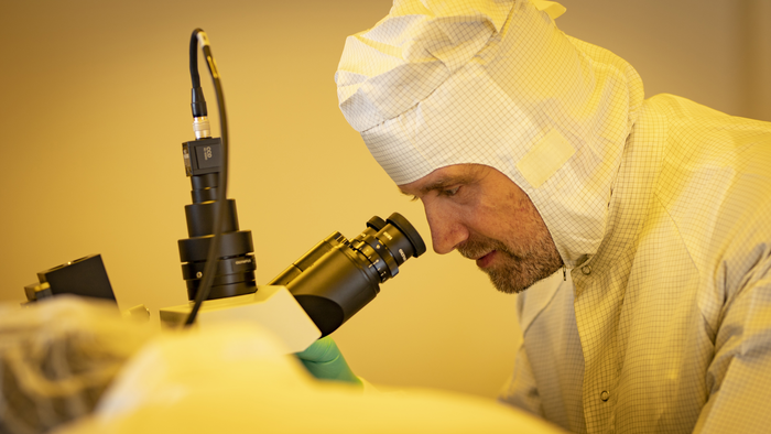 Smaller than a speck of dust, voltage like a AAA battery - Smallest biosupercapacitor provides energy for biomedical applications