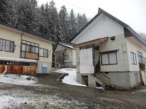 Communal wintering building, Nagano