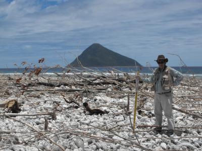Emile Okal, Niuatoputapu, Tonga