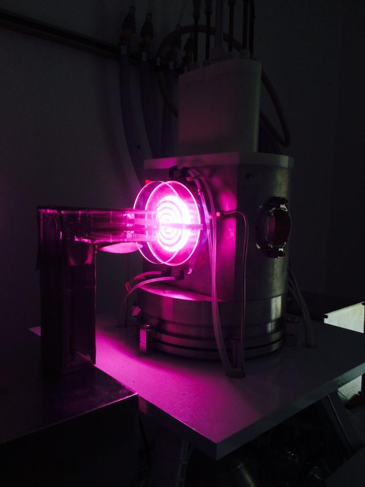 Plasma Glow from Neutron Generator