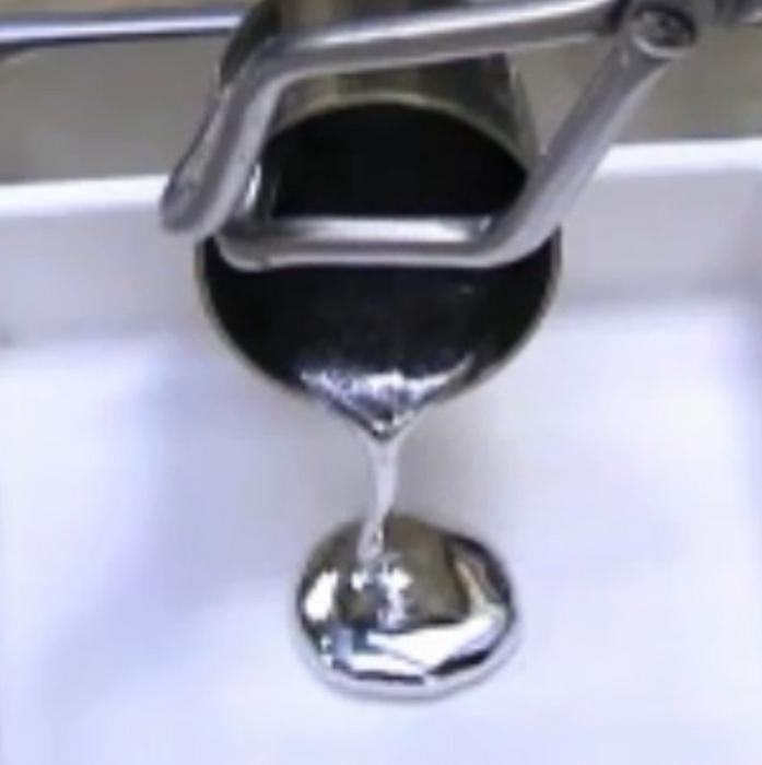 Figure 2:　Liquid metal