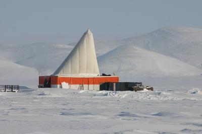 Siberian Lake Offers Up Arctic Climate Record (3 of 12)