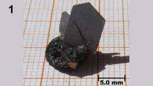 Single-crystal production method