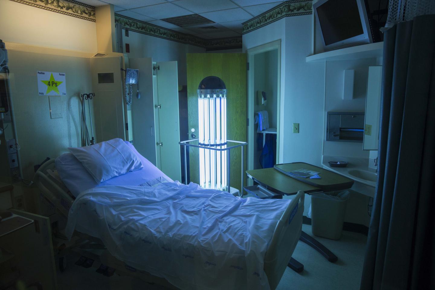 Cleaning Hospital Rooms With Chemicals, UV Rays Cuts Superbug Transmissions