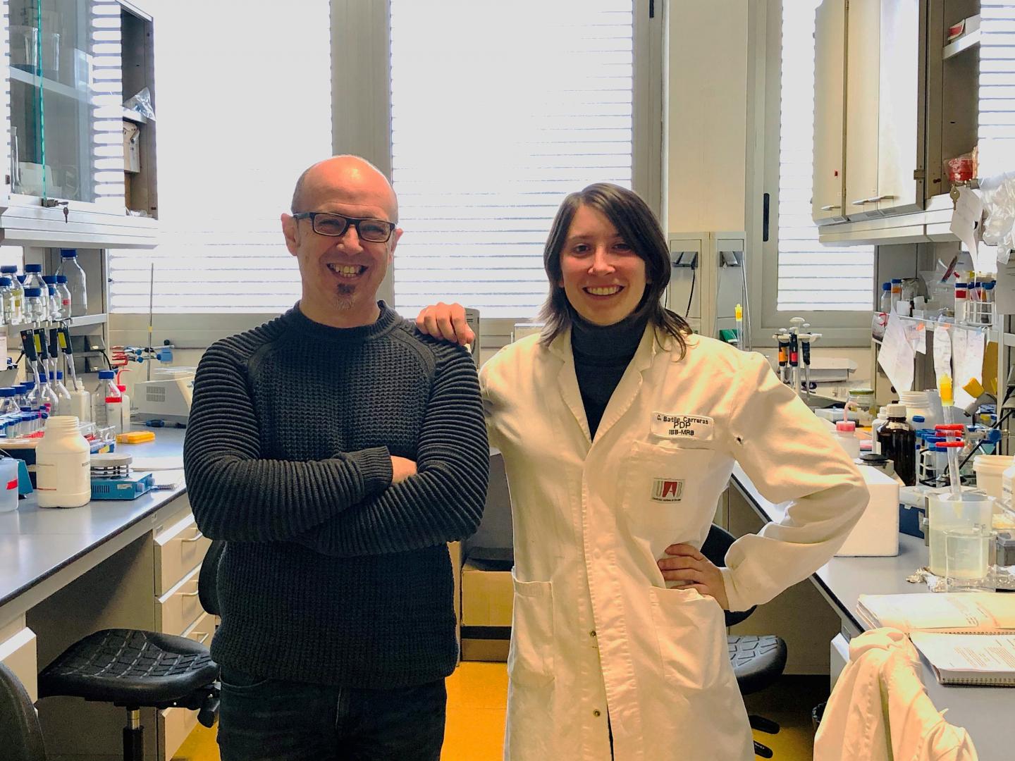 IBB-UAB researchers Salvador Ventura and Cristina Batlle.