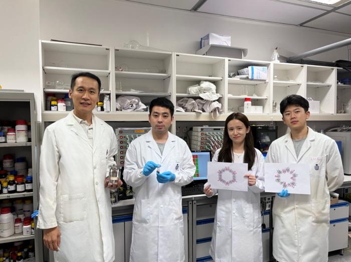 Prof. Kim and his research Team