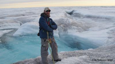 Meltzone 2011: CCNY Expedition tracks Tracks Life and Death of Supraglacial Lake