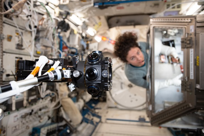 The ISS Experience camera film [IMAGE] | EurekAlert! Science News Releases