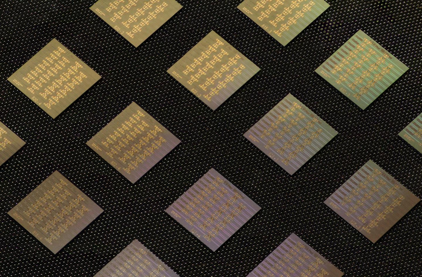Integrated Silicon Nitride Photonic Chip