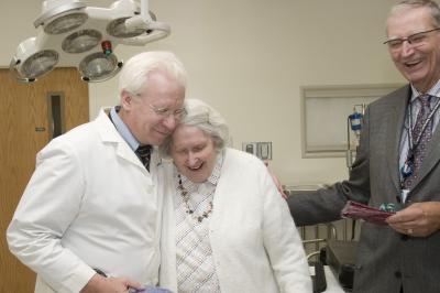 Former Patient Thanks Loyola Physicians