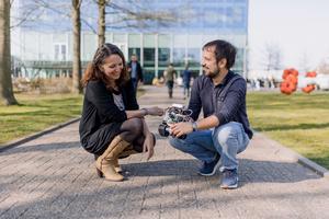 Elisabetta Chicca, Thorben Schoepe and their robot