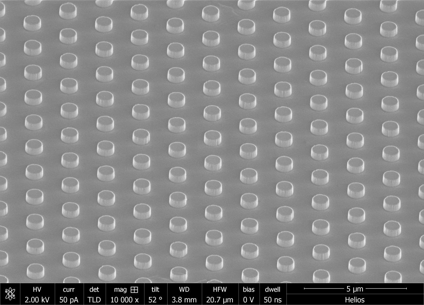 SEM Image of Nanoscale Thermal Emitters