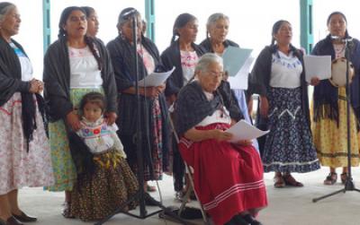 Choir of Women Singing