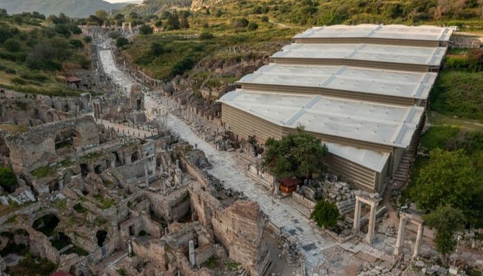 Fig. 5: View of the Octagon in Ephesos along Curetes Street. Only the marble-clad base has survived.