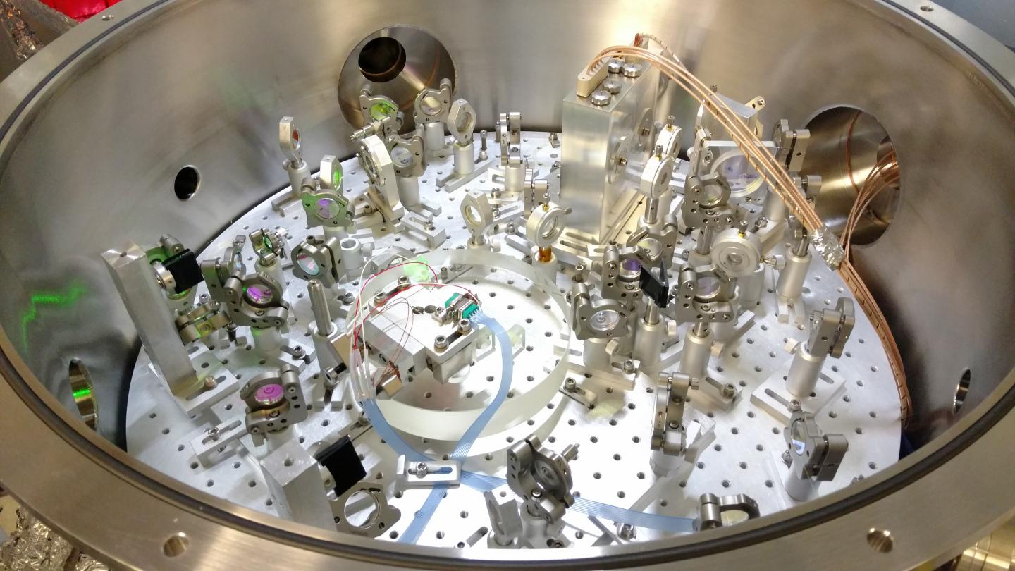 Squeezed Vacuum Source