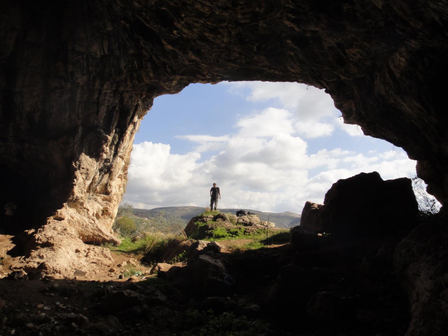 Shukbah Cave