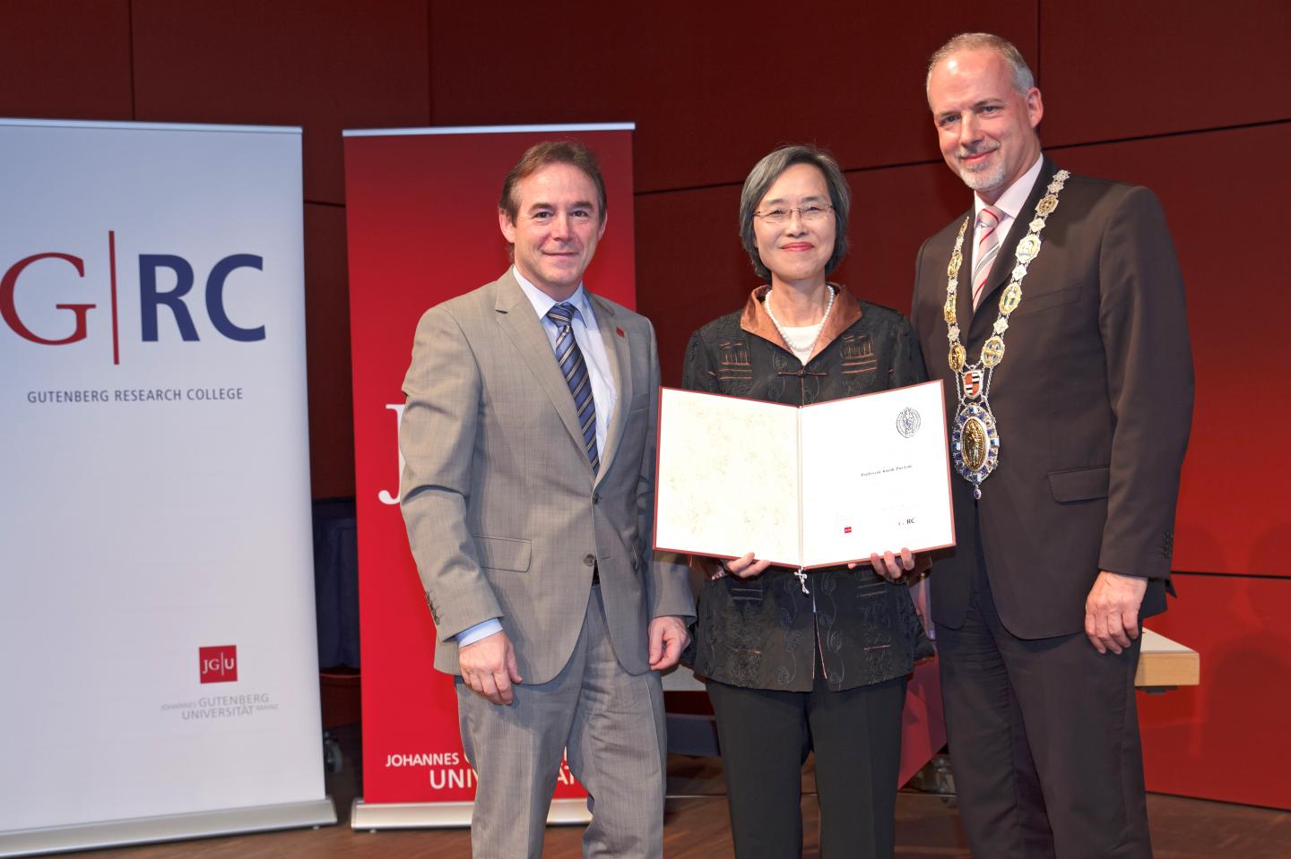 Gutenberg Research Award for Kwok Pui Lan