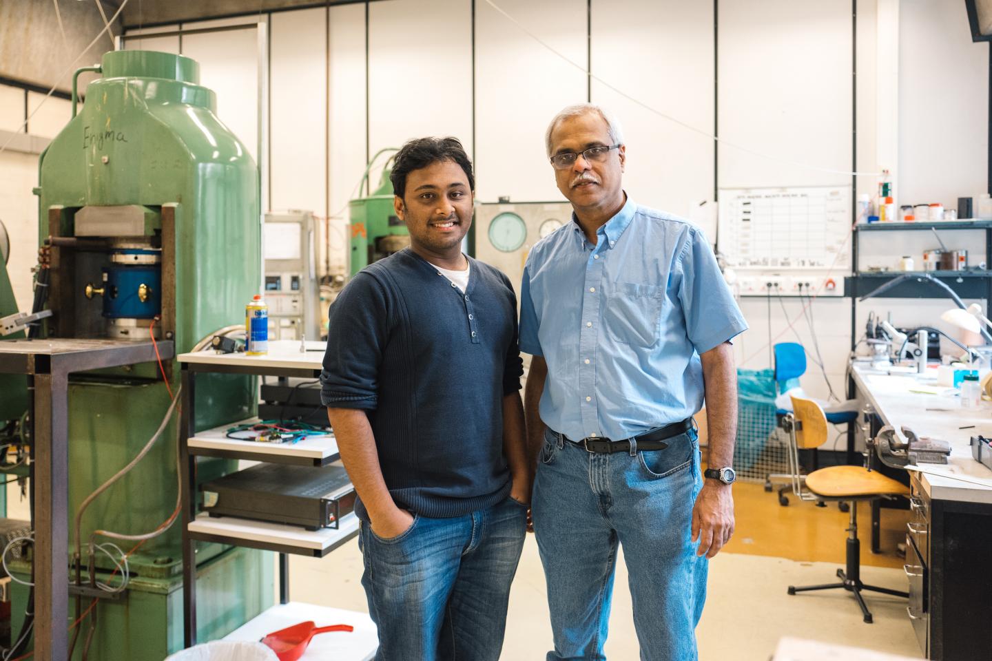 Priyadarshi Chowdhury and Sumit Chakraborty, Ruhr-University Bochum  