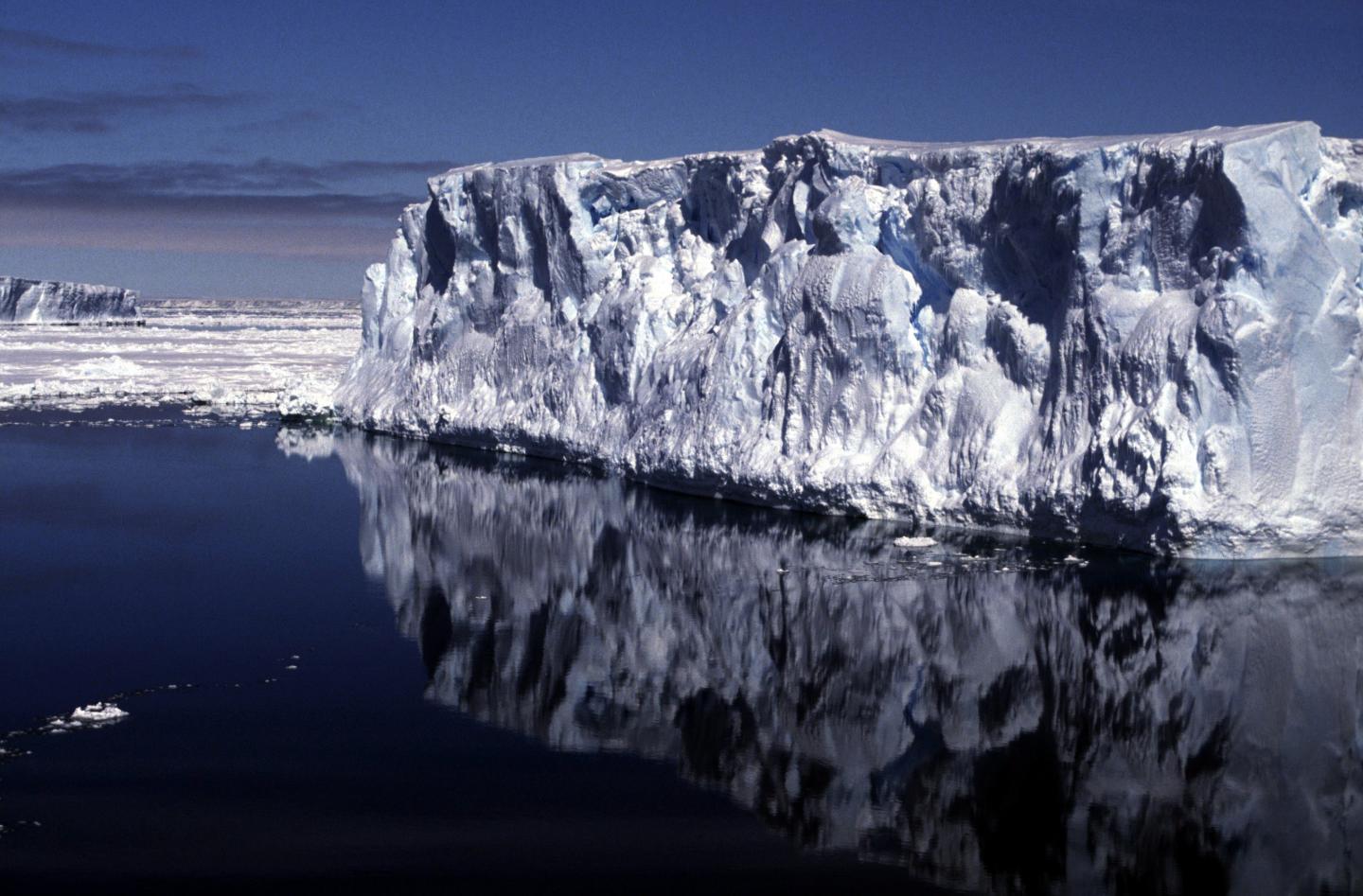 Iceberg (1 of 2)