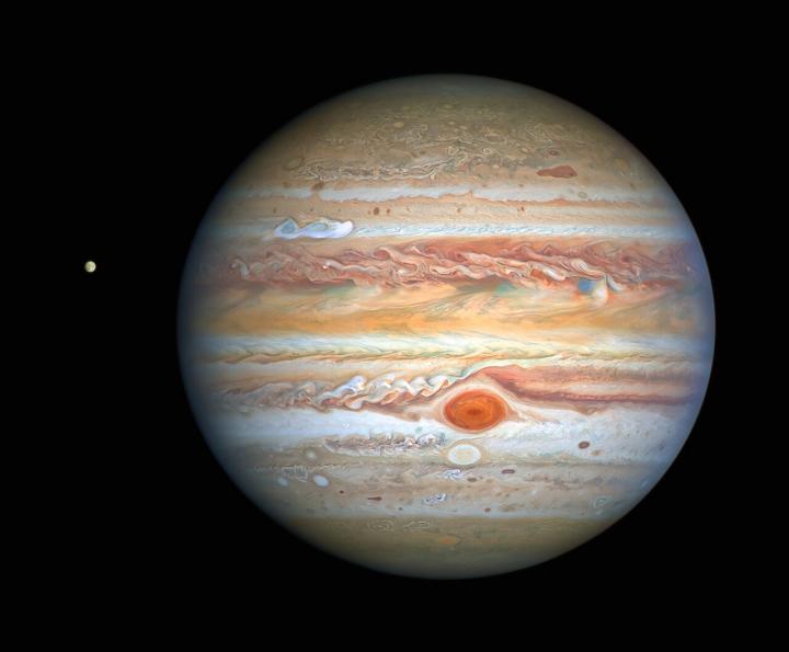 Hubble's Crisp New Image of Jupiter and Europa
