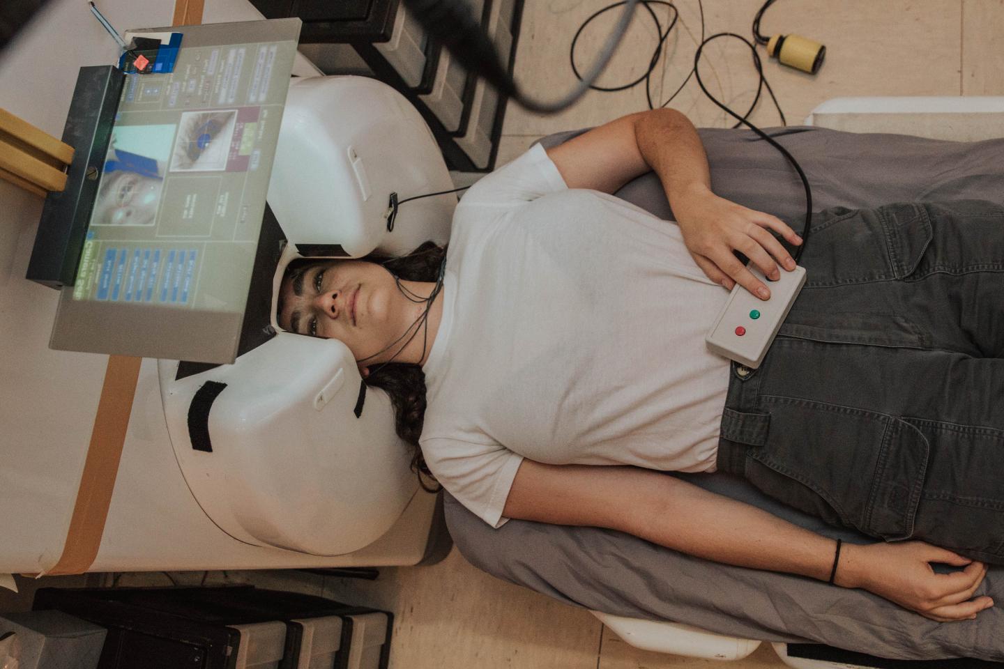 Measuring the Magnetic Field When Neurons Fire