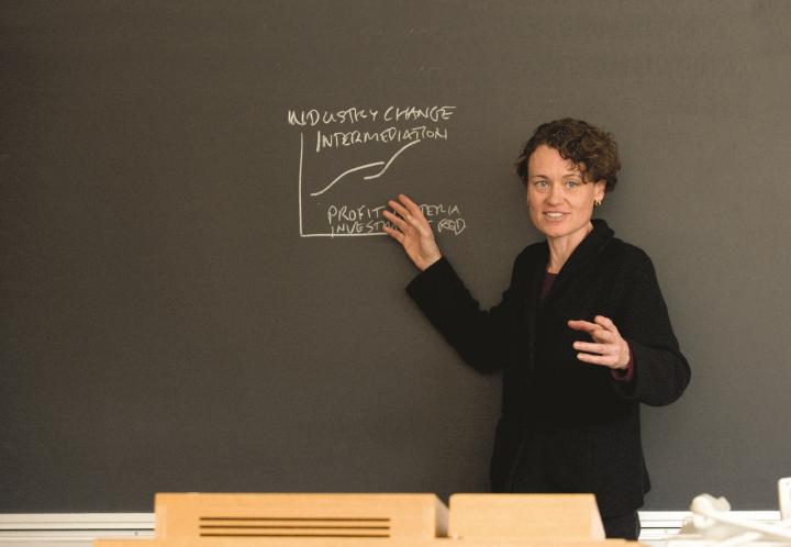 Rotman faculty and Ph.D.s receive honors from | EurekAlert!