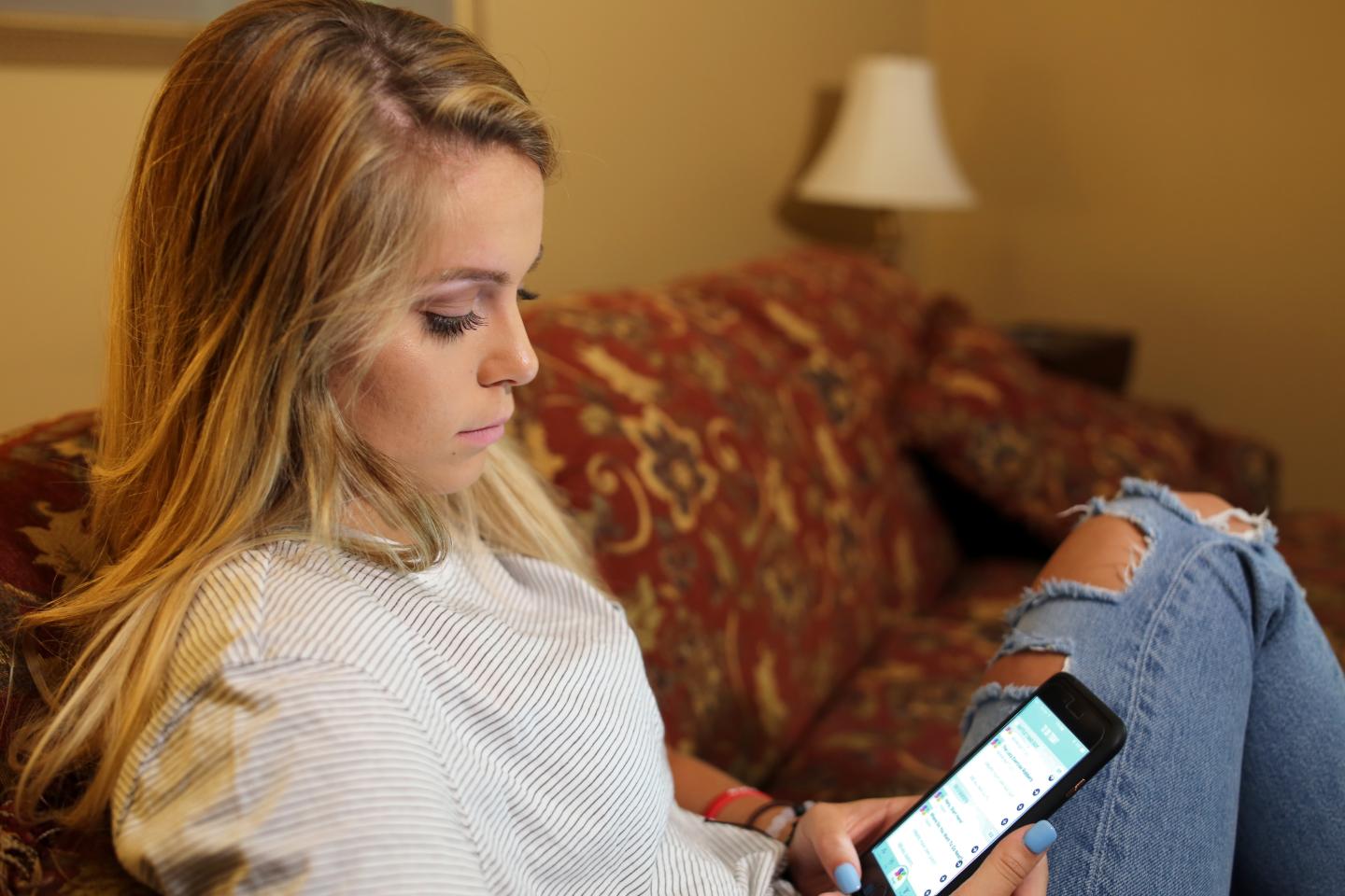 Study: Playing Smartphone App Aids Concussion Recovery in Teens