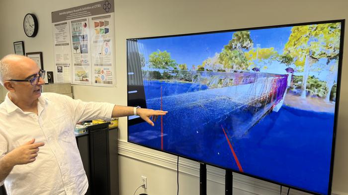 Necati Catbas shows UCF's Virtual Visualization System