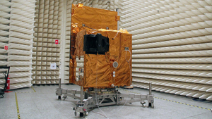 The EnMAP satellite in the test chamber.