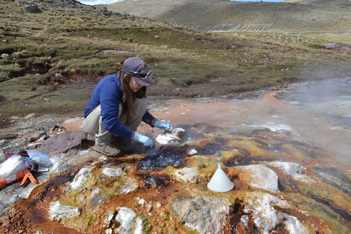 Obtaining Microbial Sample from Peru's Aguas Calientas Pinaya