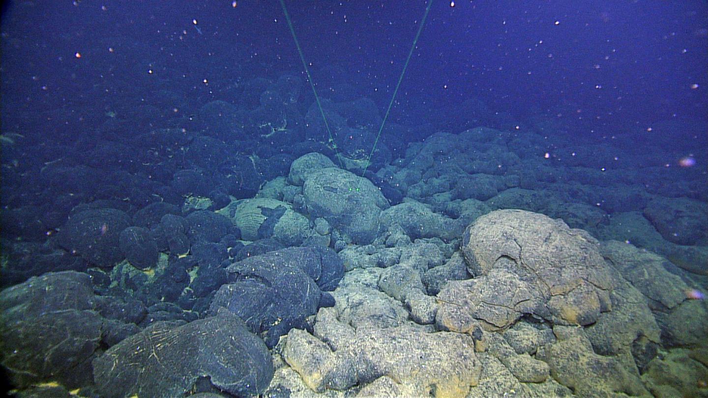 underwater rift zone