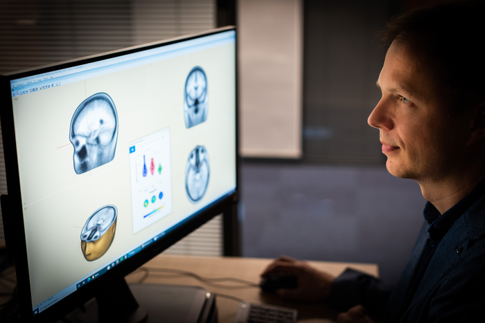 Dr George Stothart - FastBall EEG
