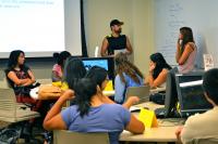 Undergraduate Students Discuss Biology, Arizona State University