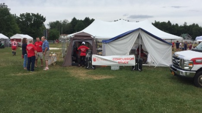 Mobile laboratory tents